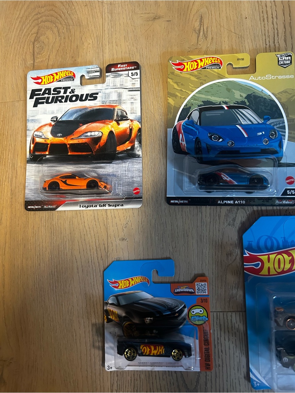Random Hot Wheels Lot - Picture 2 of 4